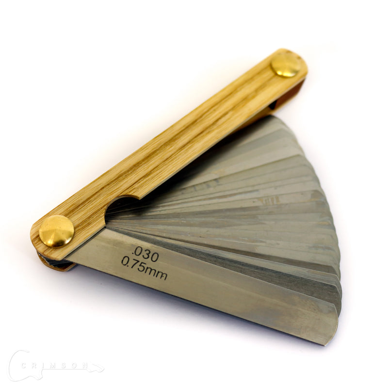 18 Blade Feeler Gauge Set in Wooden Handle