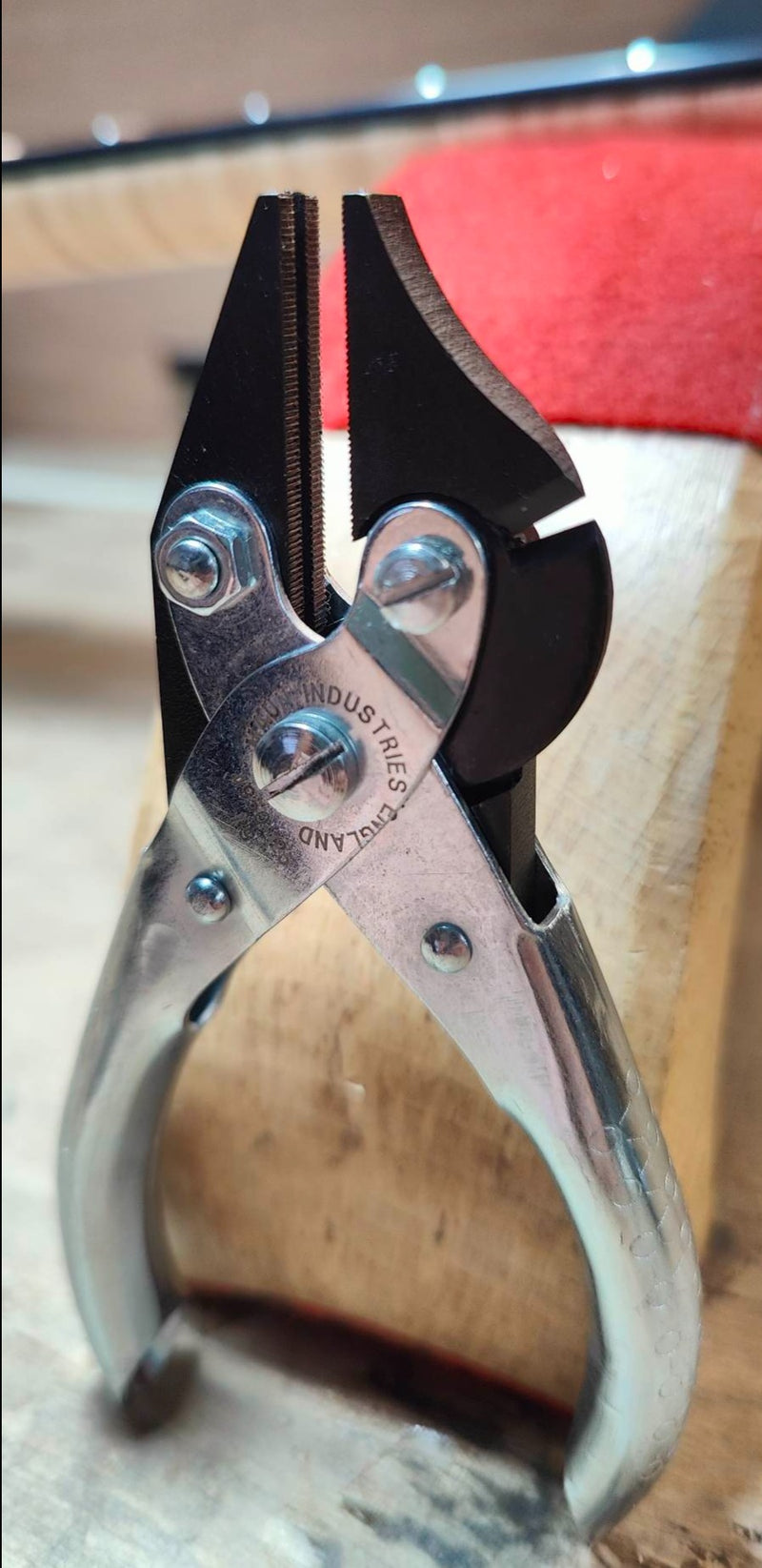 New Precision Multi-Use Parallel Pliers